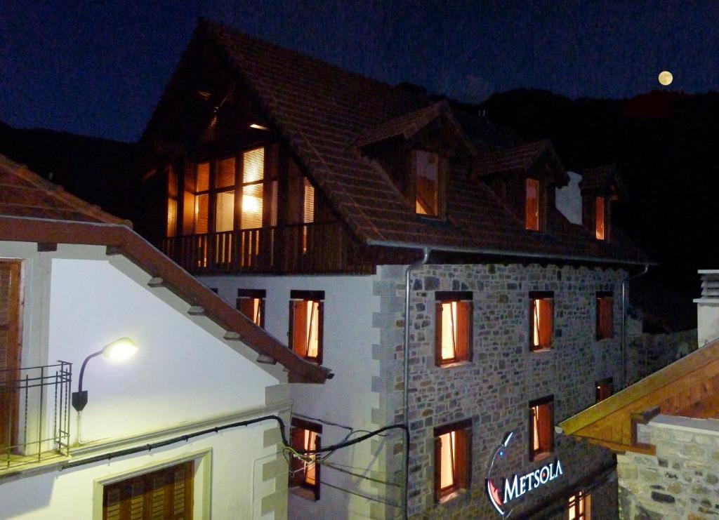 Metsola Apartamentos Rurales Isaba Exterior photo